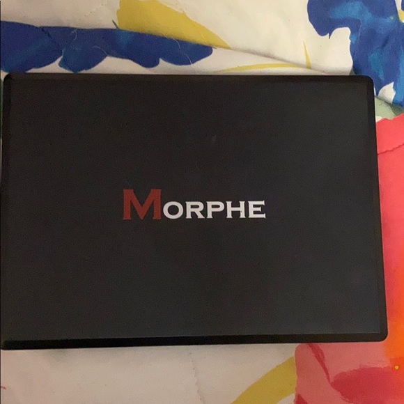 Morphe Eyeshadow - Picture 2 of 2